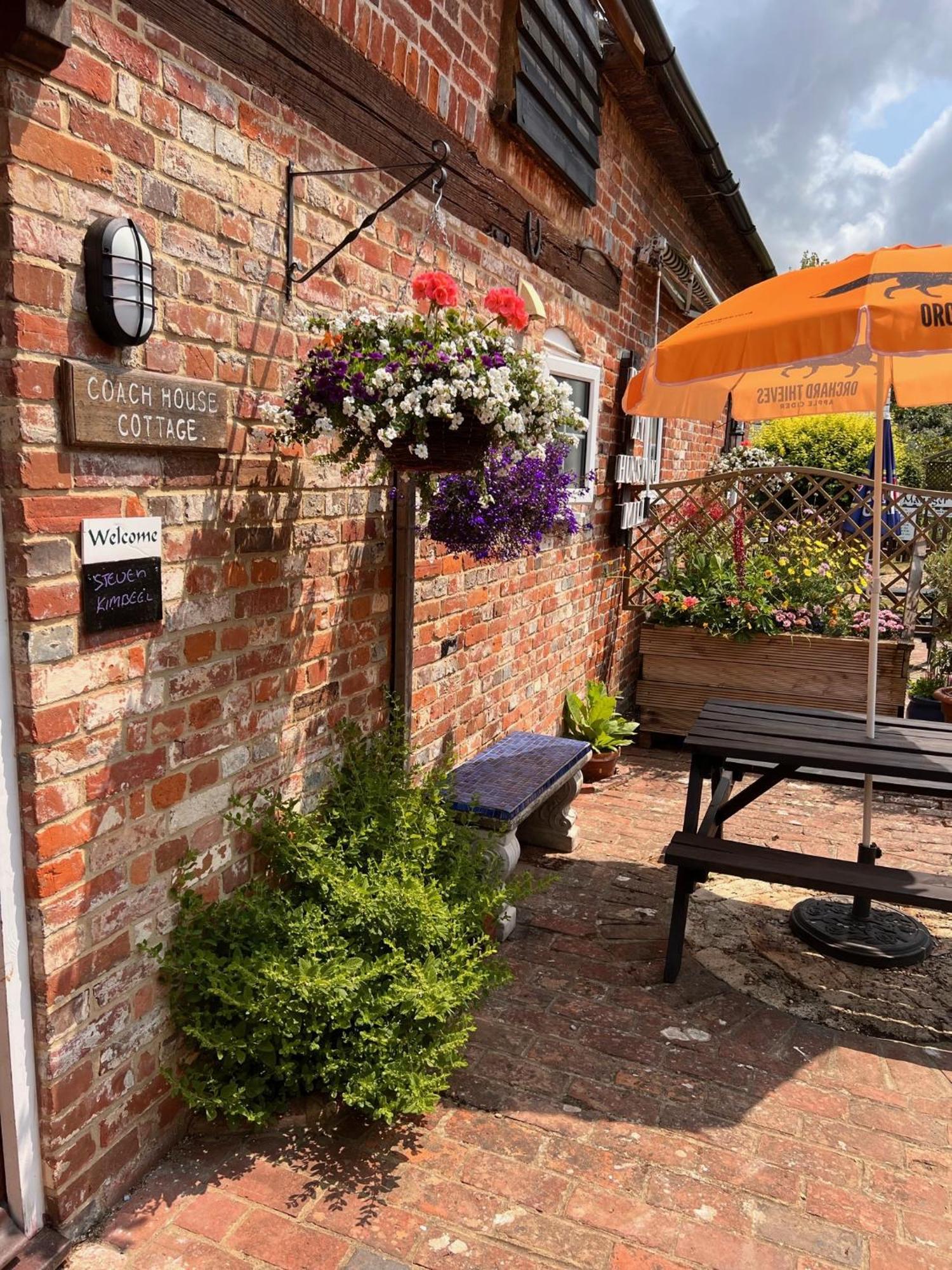 Hunston Mill Self Catering Dog Stay For Free Chichester Dış mekan fotoğraf