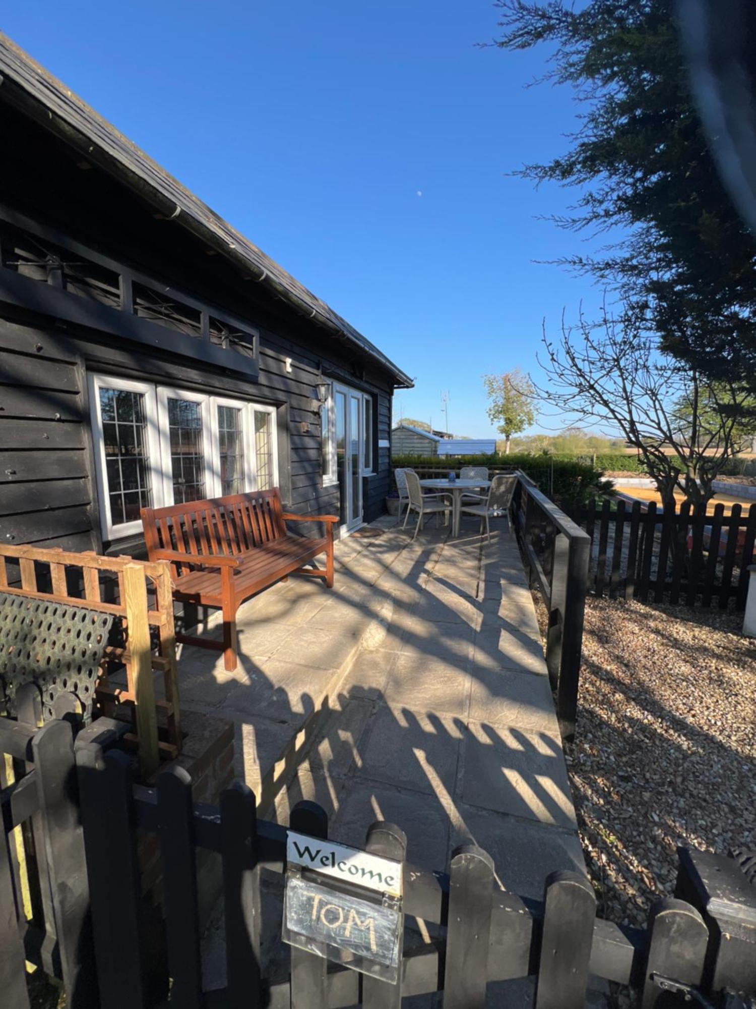 Hunston Mill Self Catering Dog Stay For Free Chichester Dış mekan fotoğraf
