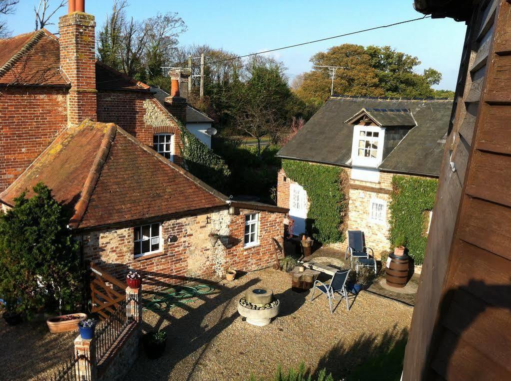 Hunston Mill Self Catering Dog Stay For Free Chichester Dış mekan fotoğraf